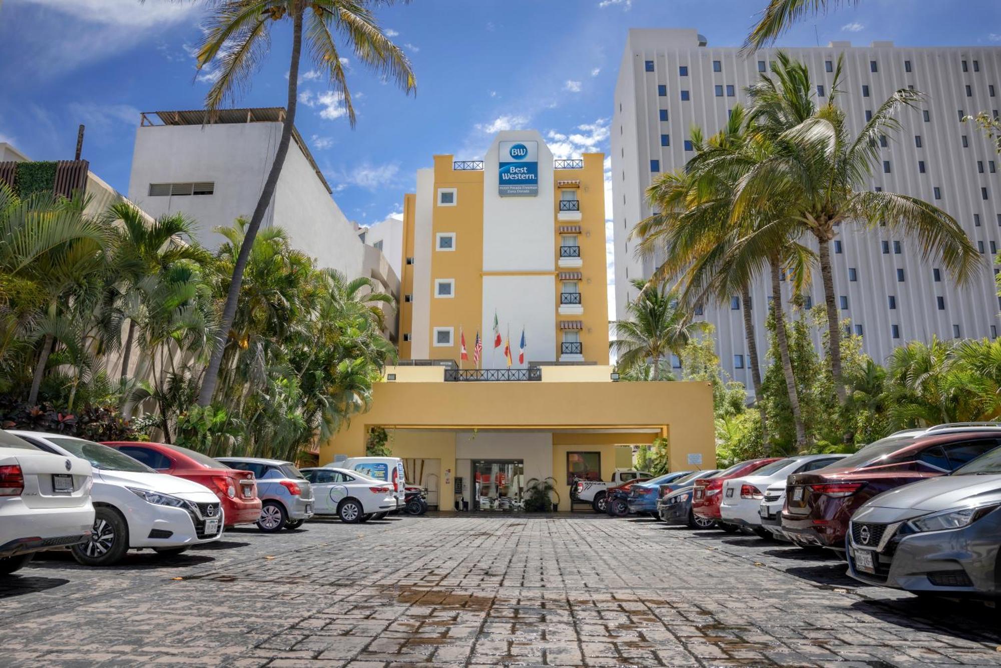 Best Western Hotel Posada Freeman Zona Dorada Мазатлан Екстер'єр фото