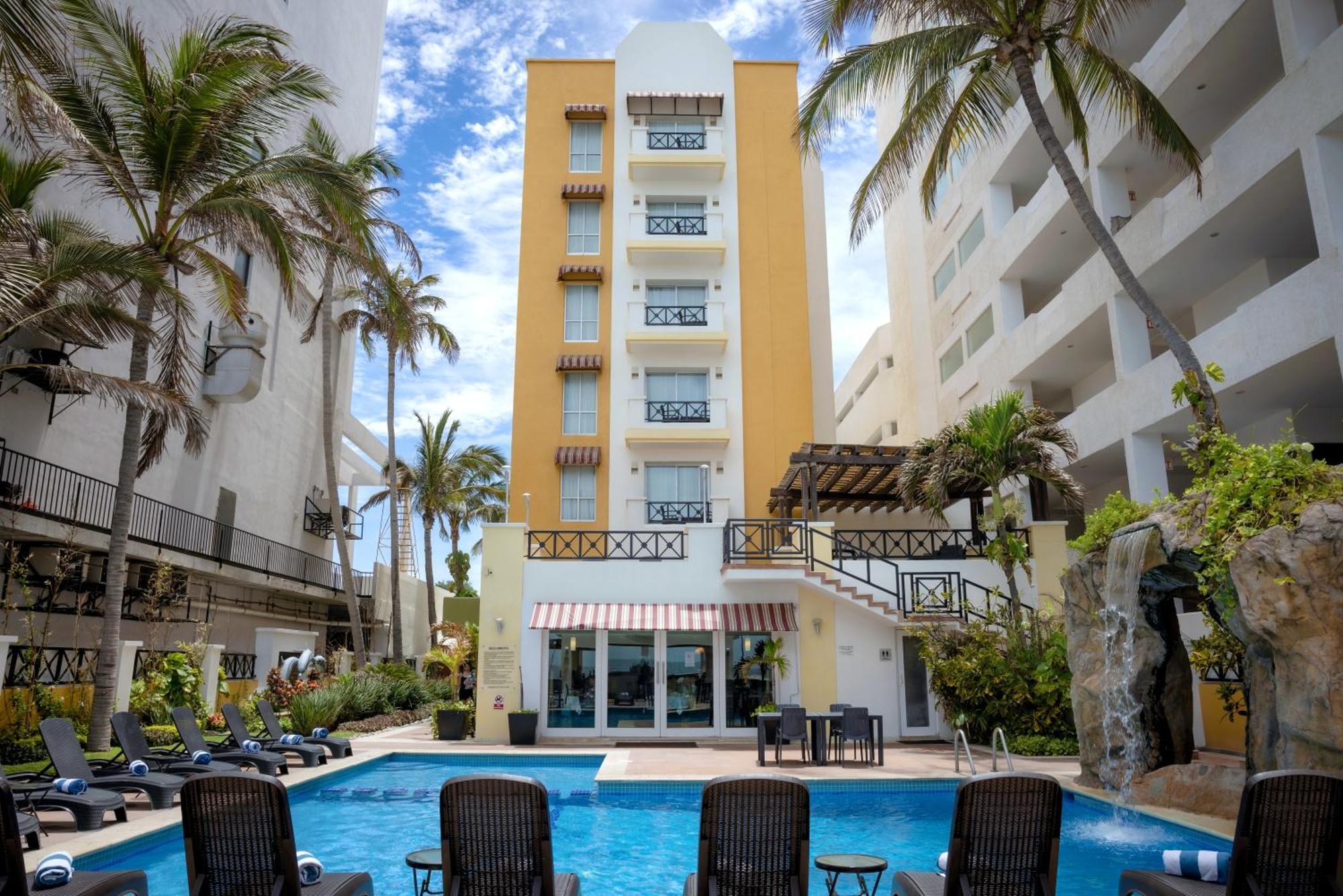 Best Western Hotel Posada Freeman Zona Dorada Мазатлан Екстер'єр фото